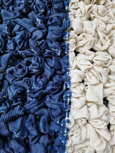 Load image into Gallery viewer, ESCUYER. Tie Dye Socks - Black / Strong Blue