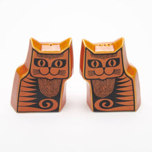 Load image into Gallery viewer, Magpie x Hornsea Cat Cruet Set - Orange
