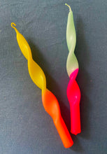 Load image into Gallery viewer, Pink Stories - Set of 2 Dip Dye Twisted Candle Set - Neon
