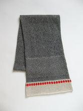 Load image into Gallery viewer, Faroe Wool Scarf - Charcoal
